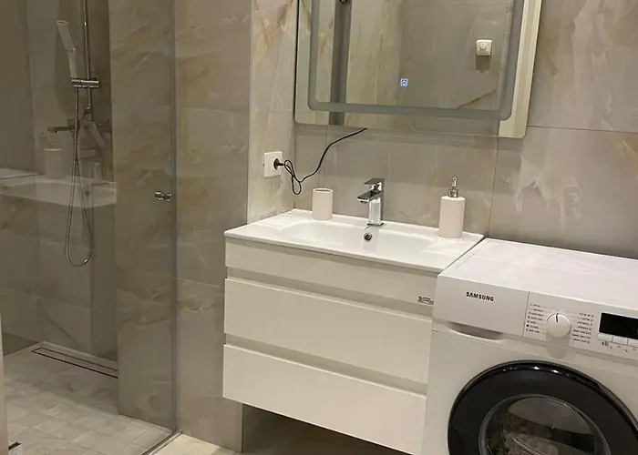 In Touch Of Sun Tirana *